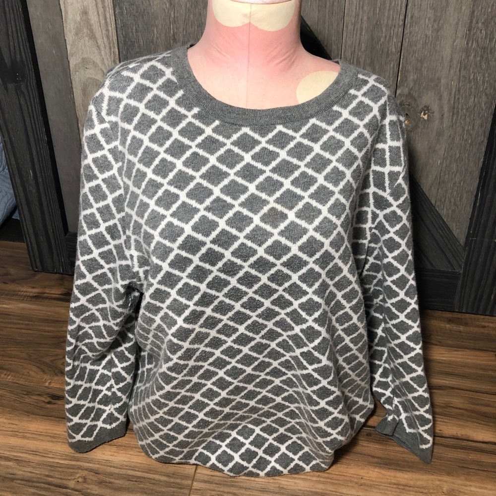 Liz Claiborne Grey Sweater Size XL